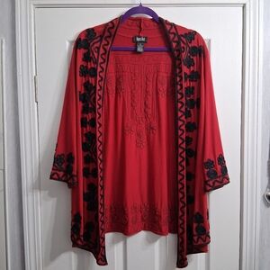 Objets D'Art Cardigan Red With Black Embroidery OoʻComfortable 3/4 Sleeves